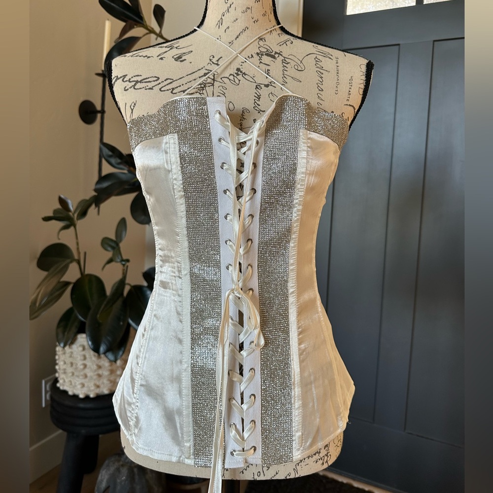 Rhinestone white and Silver Corset
